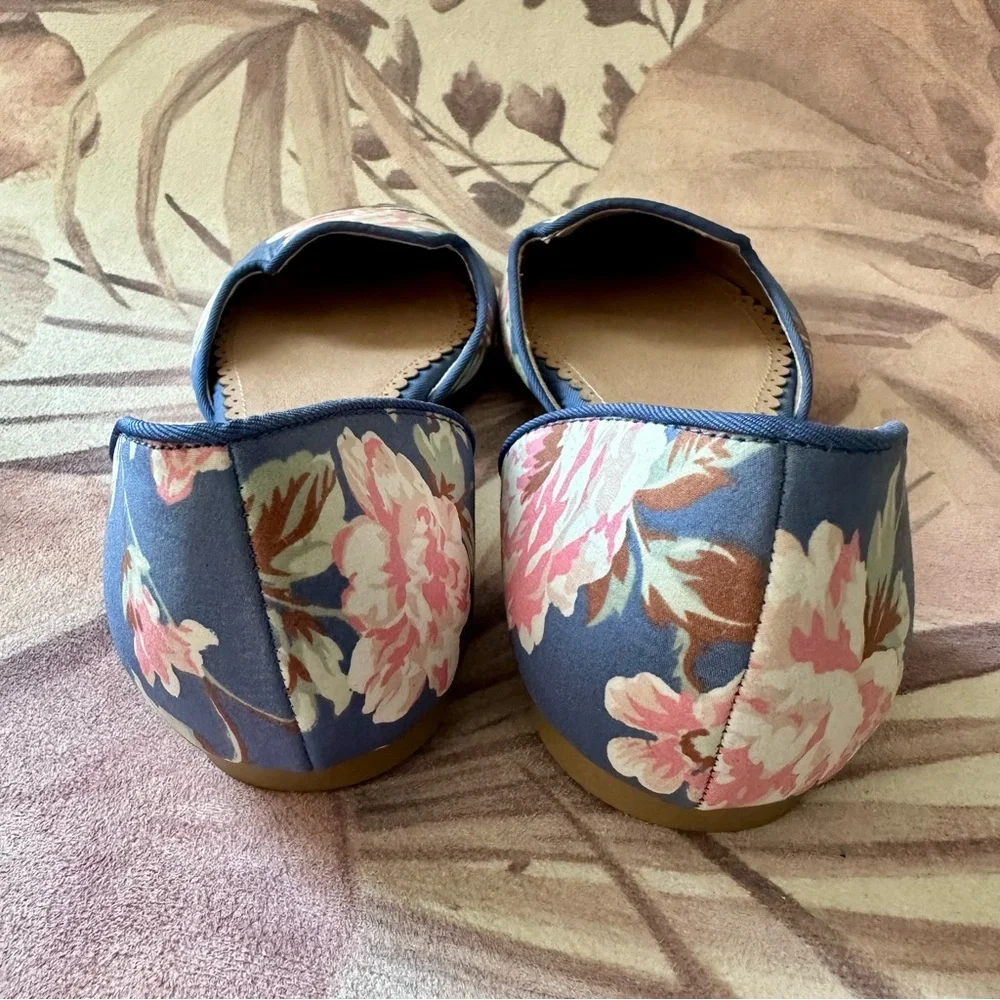BOGO Restricted Blue Floral D'Orsay Flats with Pink White Blooms - Picture 4 of 4